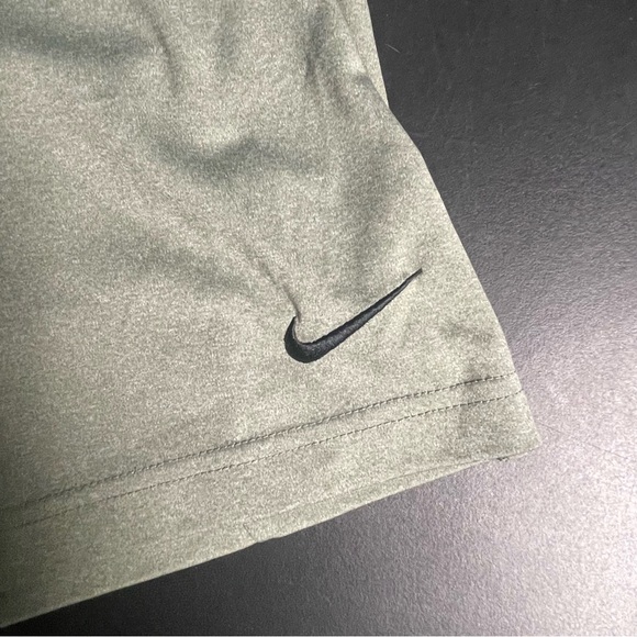 Nike Gray‎ Athletic Shorts - Picture 3 of 4